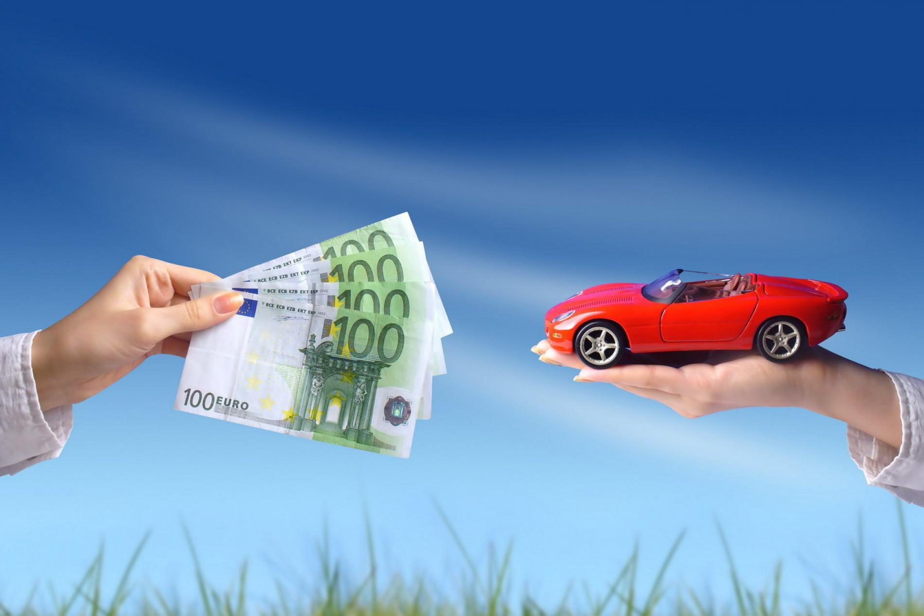 COMPRIAMO LA TUA AUTO